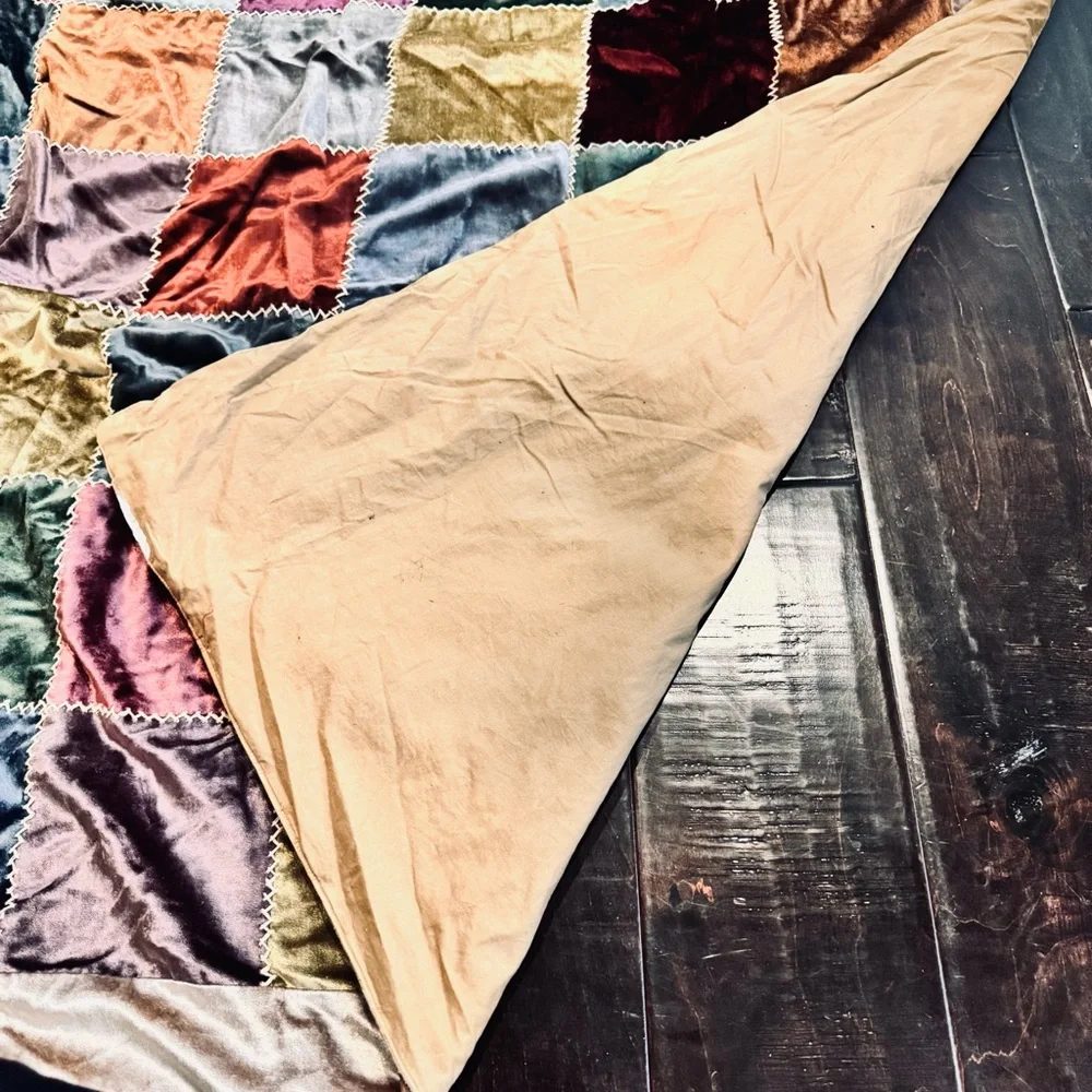 Patchwork Velvet Quilt - Multicolor